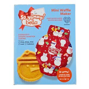 So Yummy! Bellow Mini Waffle Maker Snowmen